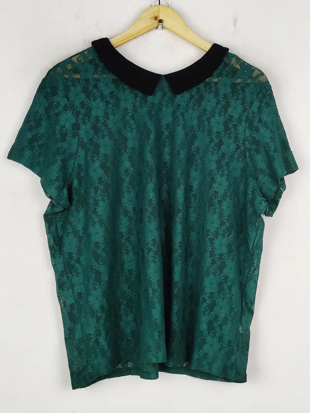 Buy online pre-used pre-loved 100% authentic & Original branded Atmosphere (SWT-7912) available in Pakistan. Top international brands avilable.