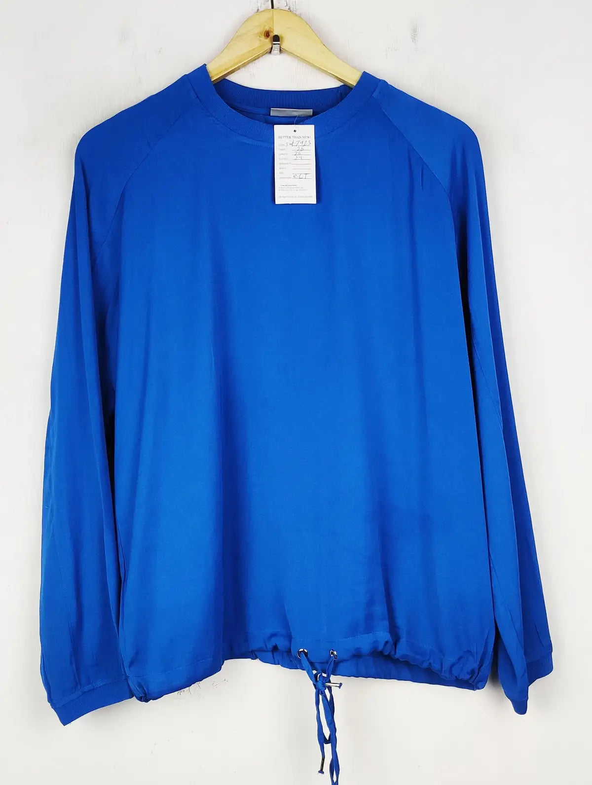 Buy online pre-used pre-loved 100% authentic & Original branded Canda (SWT-7923) available in Pakistan. Top international brands avilable.