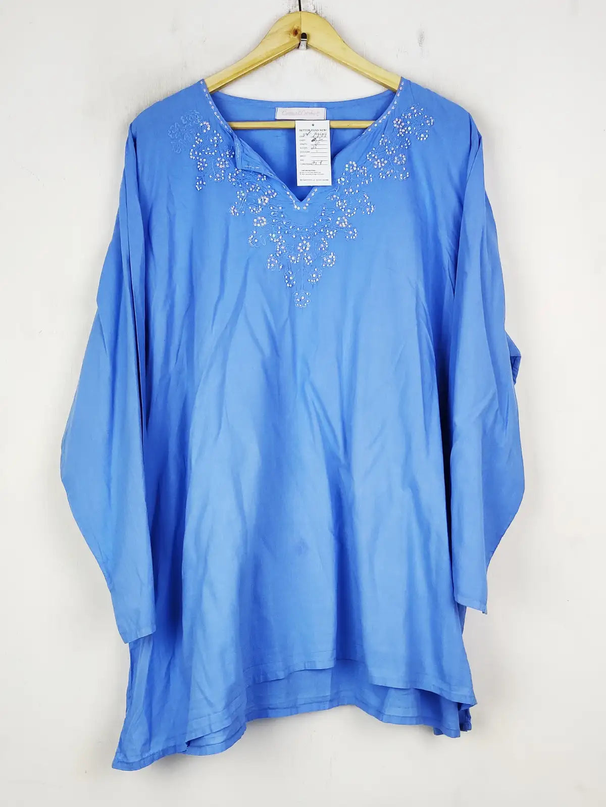 Buy online pre-used pre-loved 100% authentic & Original branded Casual Comfort (SWT-7949) available in Pakistan. Top international brands avilable.