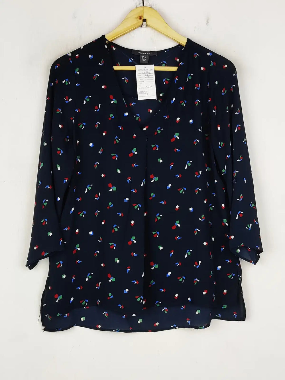 Buy online pre-used pre-loved 100% authentic & Original branded Primark (SWT-7961) available in Pakistan. Top international brands avilable.