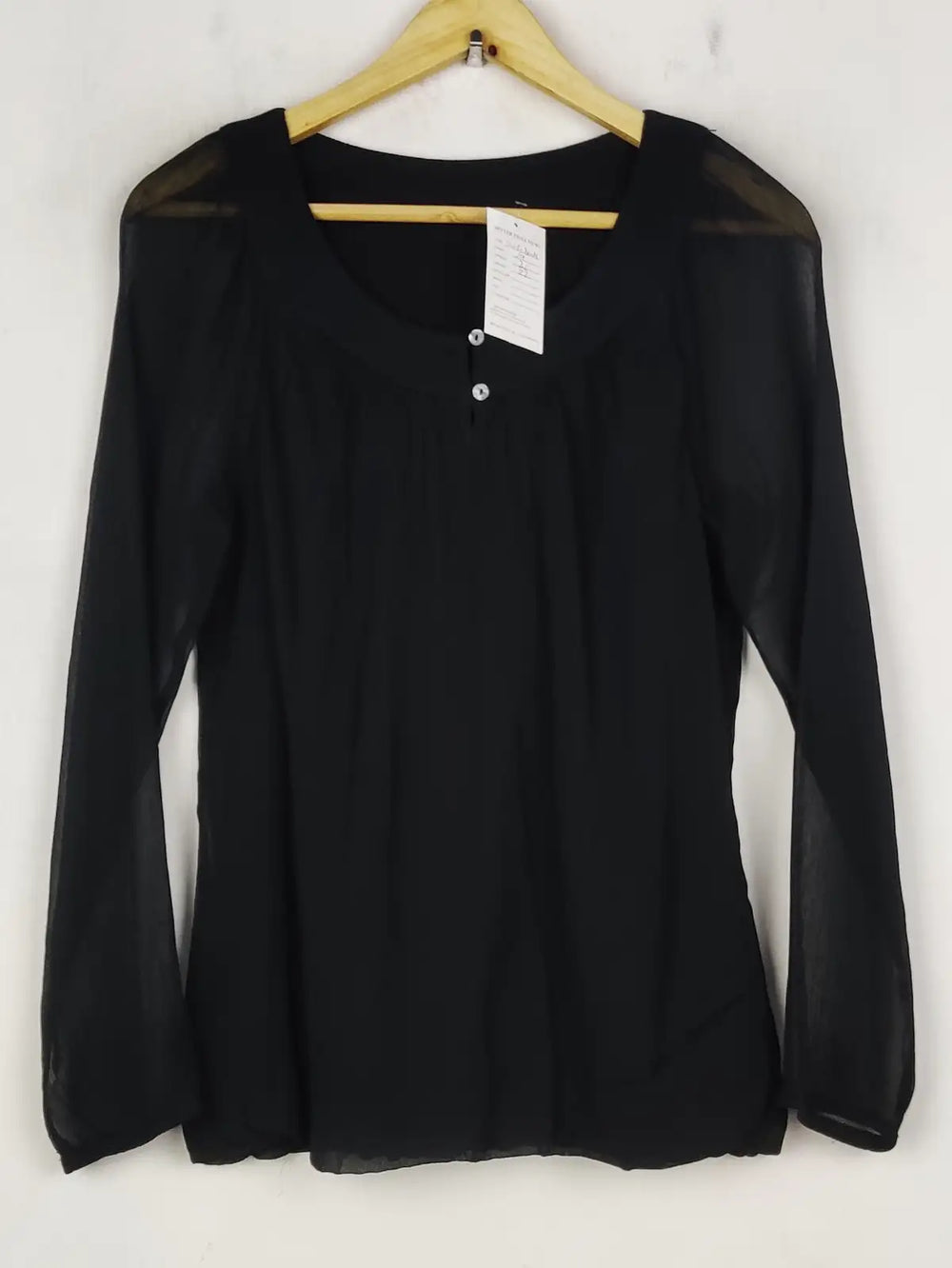 Buy online pre-used pre-loved 100% authentic & Original branded Unknown Brand (SWT-8004) available in Pakistan. Top international brands avilable.