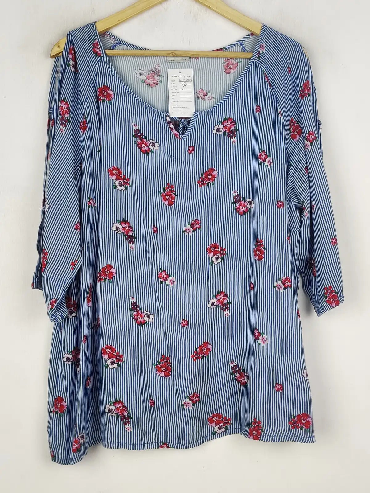 Buy online pre-used pre-loved 100% authentic & Original branded Laura Torelli (SWT-8029) available in Pakistan. Top international brands avilable.