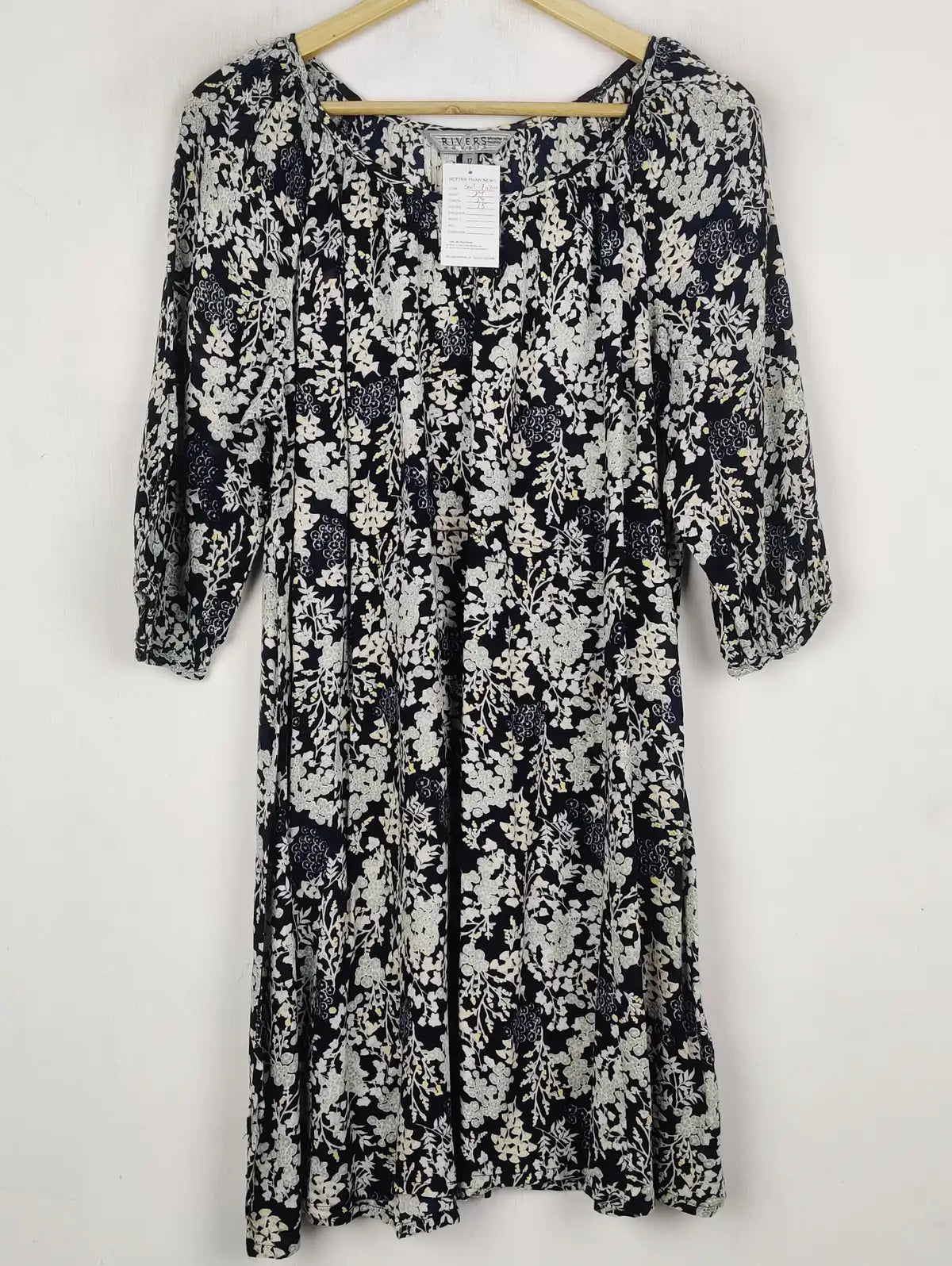 Buy online pre-used pre-loved 100% authentic & Original branded River Island (SWT-8030) available in Pakistan. Top international brands avilable.