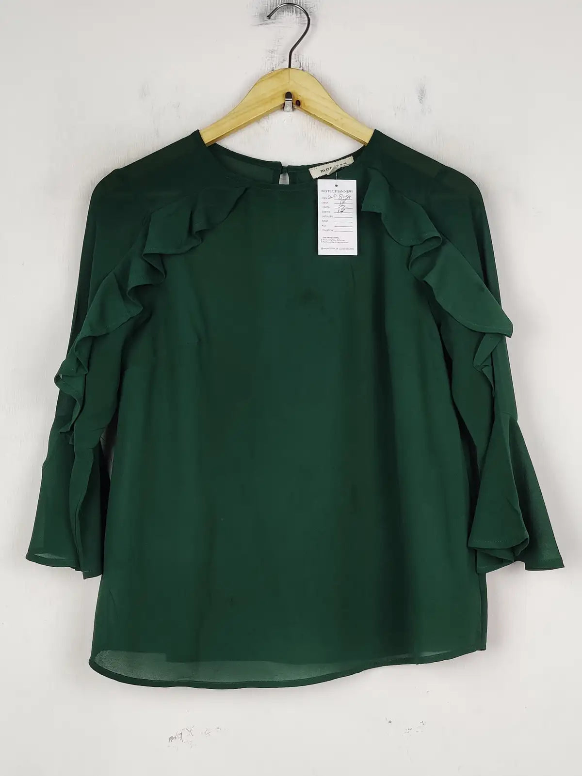 Buy online pre-used pre-loved 100% authentic & Original branded Monteau (SWT-8054) available in Pakistan. Top international brands avilable.