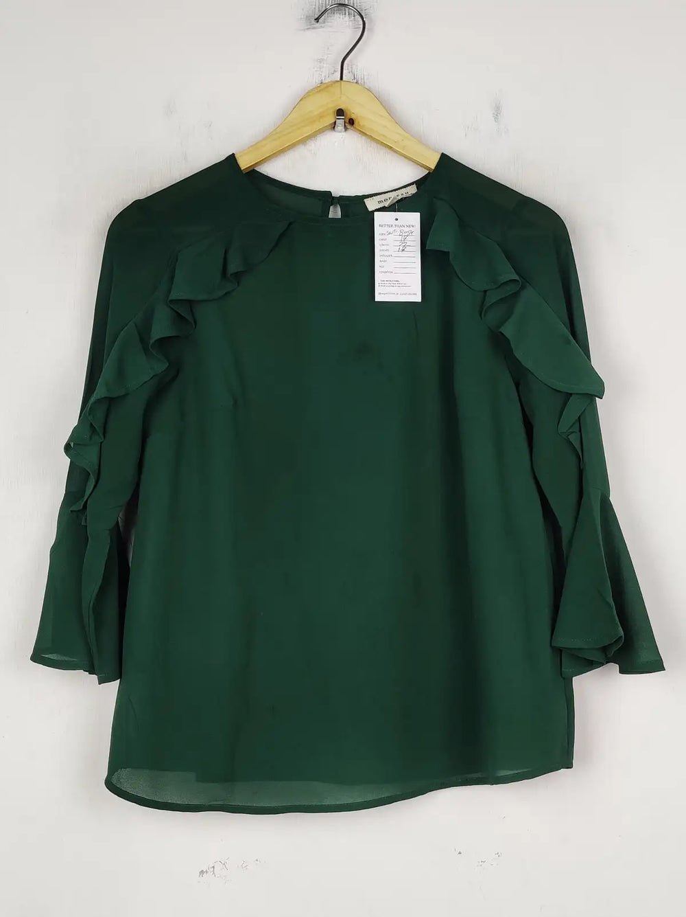 Buy online pre-used pre-loved 100% authentic & Original branded Monteau (SWT-8054) available in Pakistan. Top international brands avilable.