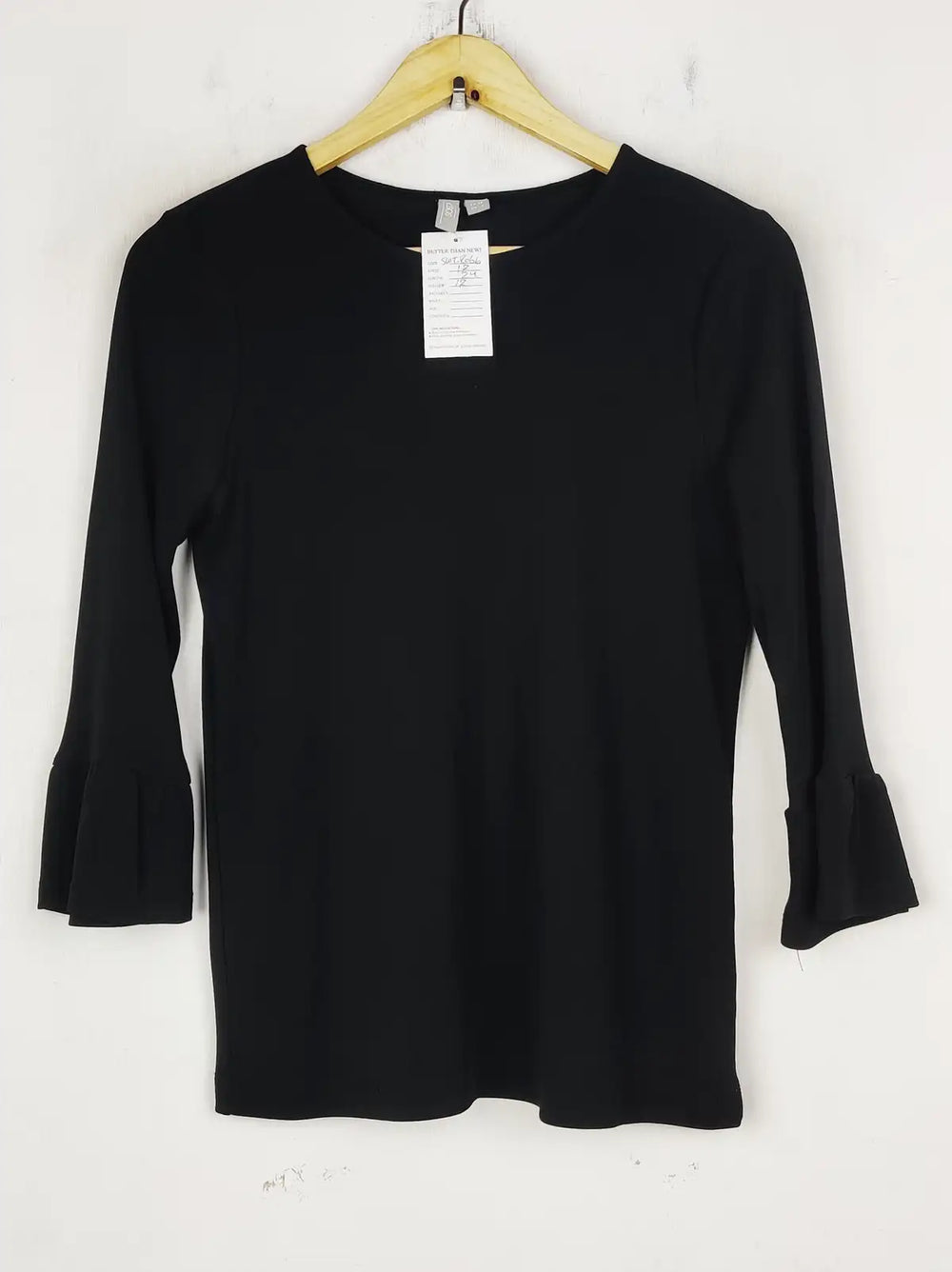 Buy online pre-used pre-loved 100% authentic & Original branded Asos (SWT-8066) available in Pakistan. Top international brands avilable.