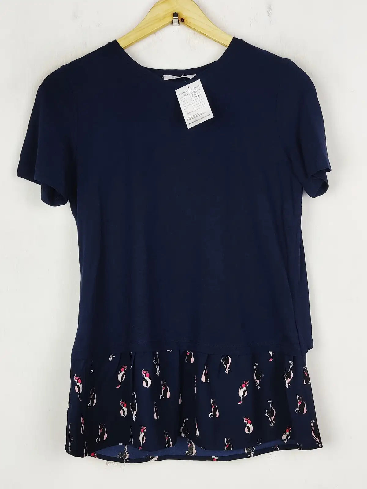Buy online pre-used pre-loved 100% authentic & Original branded Marks & Spencer (SWT-8075) available in Pakistan. Top international brands avilable.
