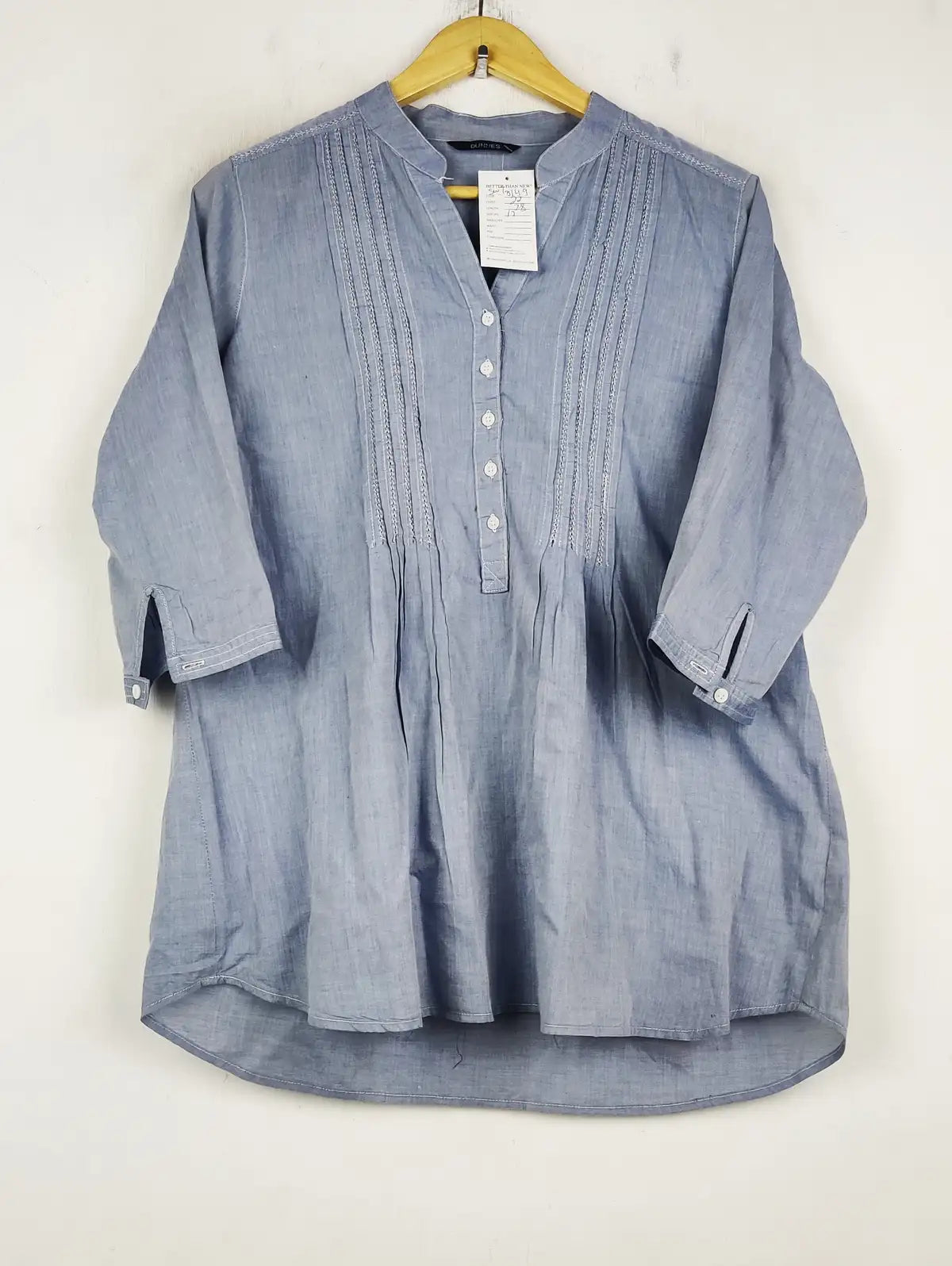 Buy online pre-used pre-loved 100% authentic & Original branded Dunnes Store (SWT-8149) available in Pakistan. Top international brands avilable.