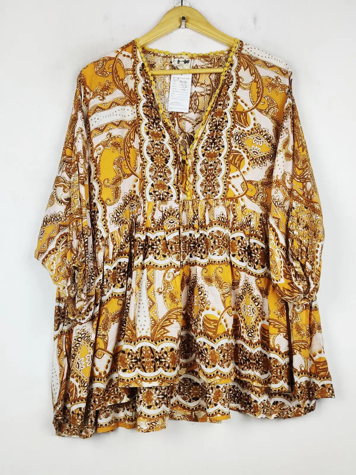 Buy online pre-used pre-loved 100% authentic & Original branded Jase (SWT-8156) available in Pakistan. Top international brands avilable.