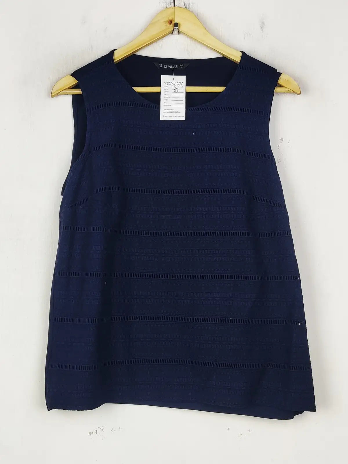 Buy online pre-used pre-loved 100% authentic & Original branded Dunnes Store (SWT-8169) available in Pakistan. Top international brands avilable.