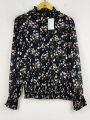 Buy online pre-used pre-loved 100% authentic & Original branded Zara Basics (SWT-8186) available in Pakistan. Top international brands avilable.
