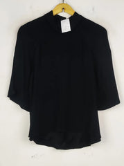 Buy online pre-used pre-loved 100% authentic & Original branded Unknown Brand (SWT-8211) available in Pakistan. Top international brands avilable.
