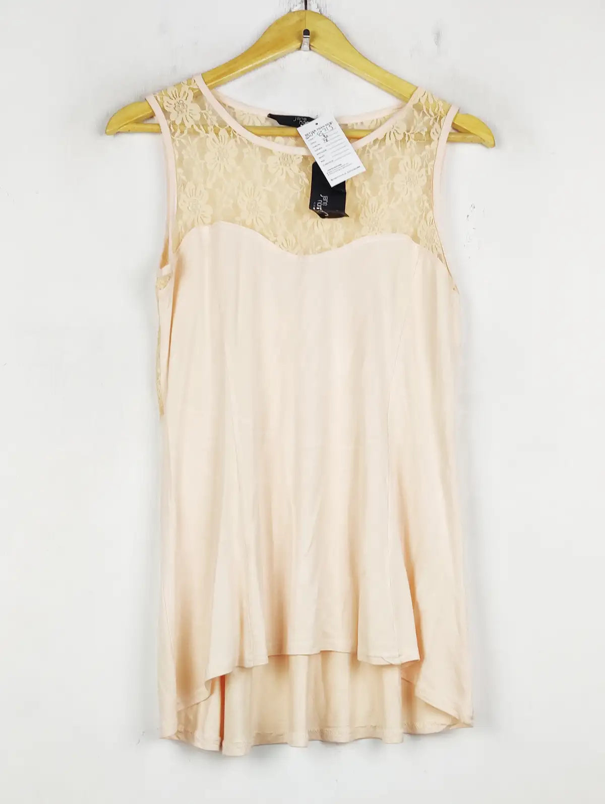 Buy online pre-used pre-loved 100% authentic & Original branded Jane Norman (SWT-8215) available in Pakistan. Top international brands avilable.