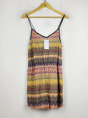 Buy online pre-used pre-loved 100% authentic & Original branded Unknown Brand (SWT-8229) available in Pakistan. Top international brands avilable.