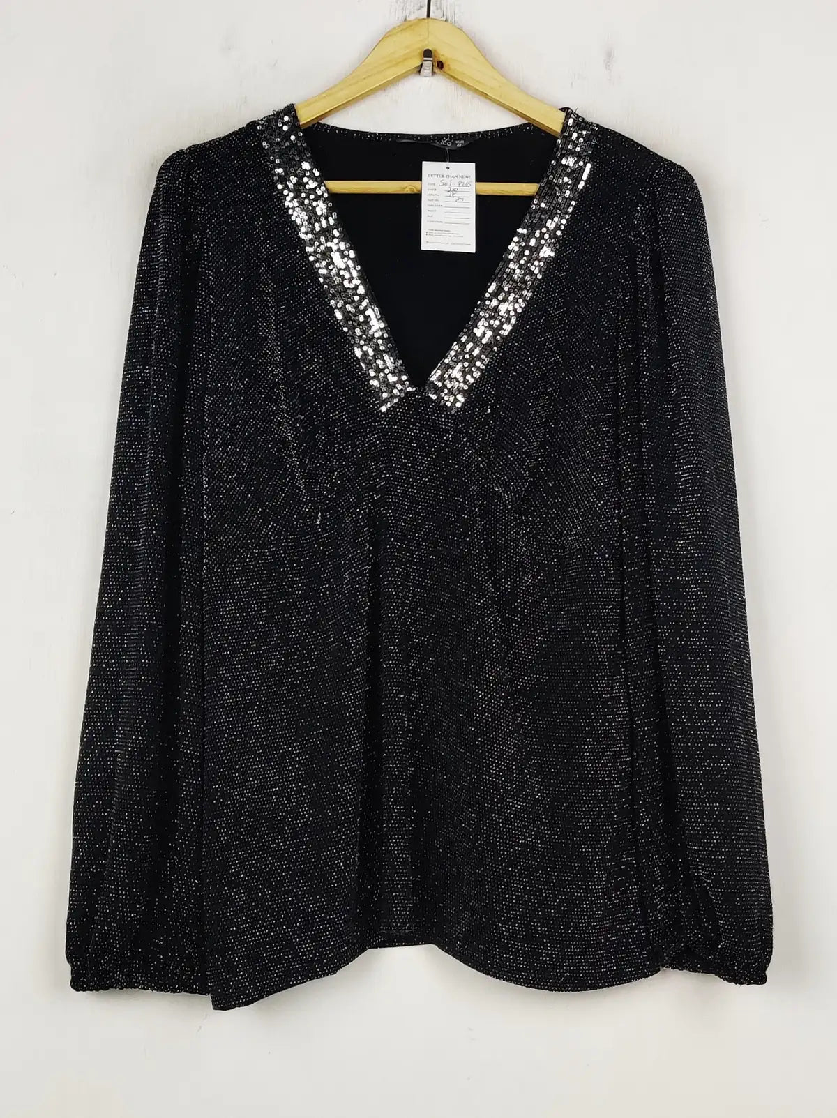 Buy online pre-used pre-loved 100% authentic & Original branded Dunnes Store (SWT-8265) available in Pakistan. Top international brands avilable.