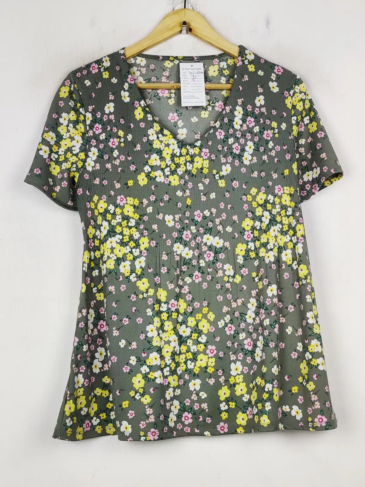 Buy online pre-used pre-loved 100% authentic & Original branded Bon Marche (SWT-8266) available in Pakistan. Top international brands avilable.