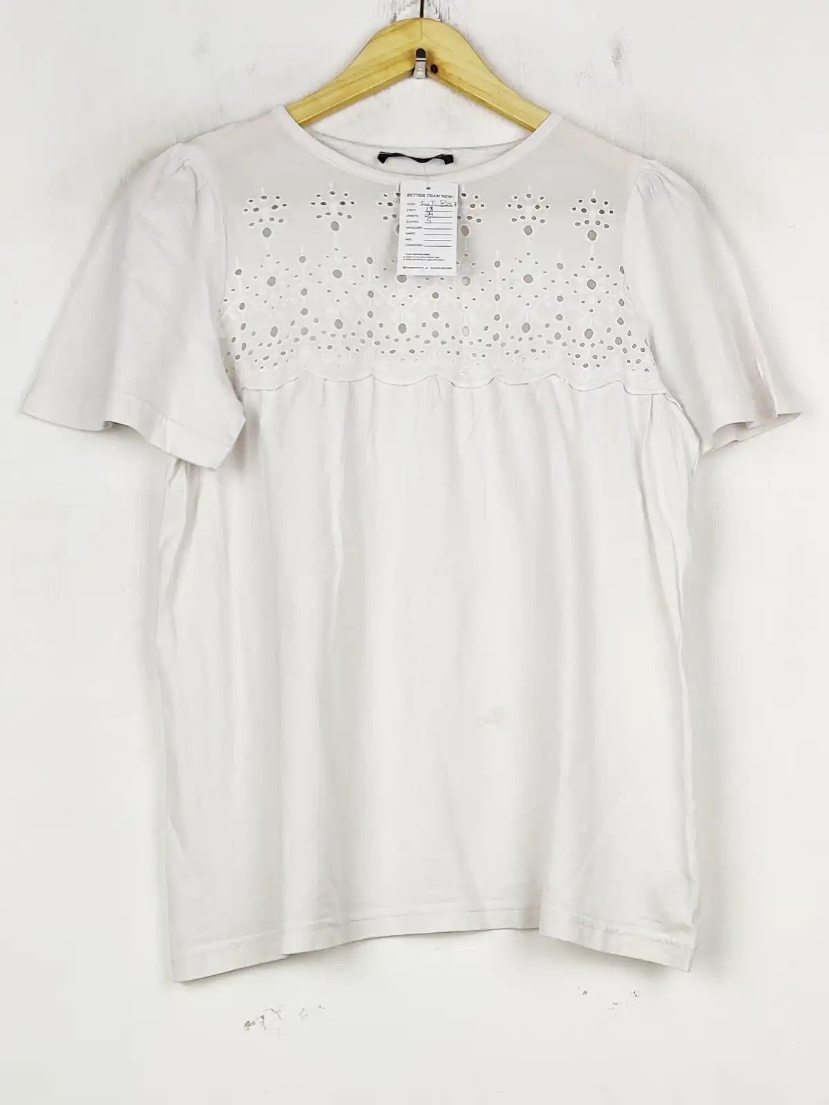 Buy online pre-used pre-loved 100% authentic & Original branded Dunnes Store (SWT-8267) available in Pakistan. Top international brands avilable.