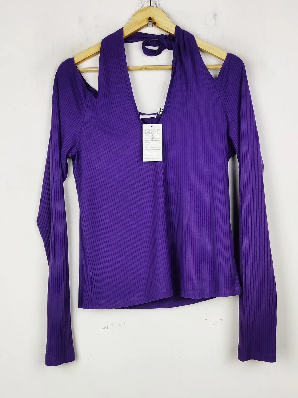 Buy online pre-used pre-loved 100% authentic & Original branded Asos (SWT-8276) available in Pakistan. Top international brands avilable.