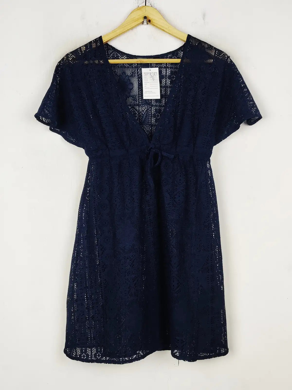 Buy online pre-used pre-loved 100% authentic & Original branded Accessor (SWT-8282) available in Pakistan. Top international brands avilable.