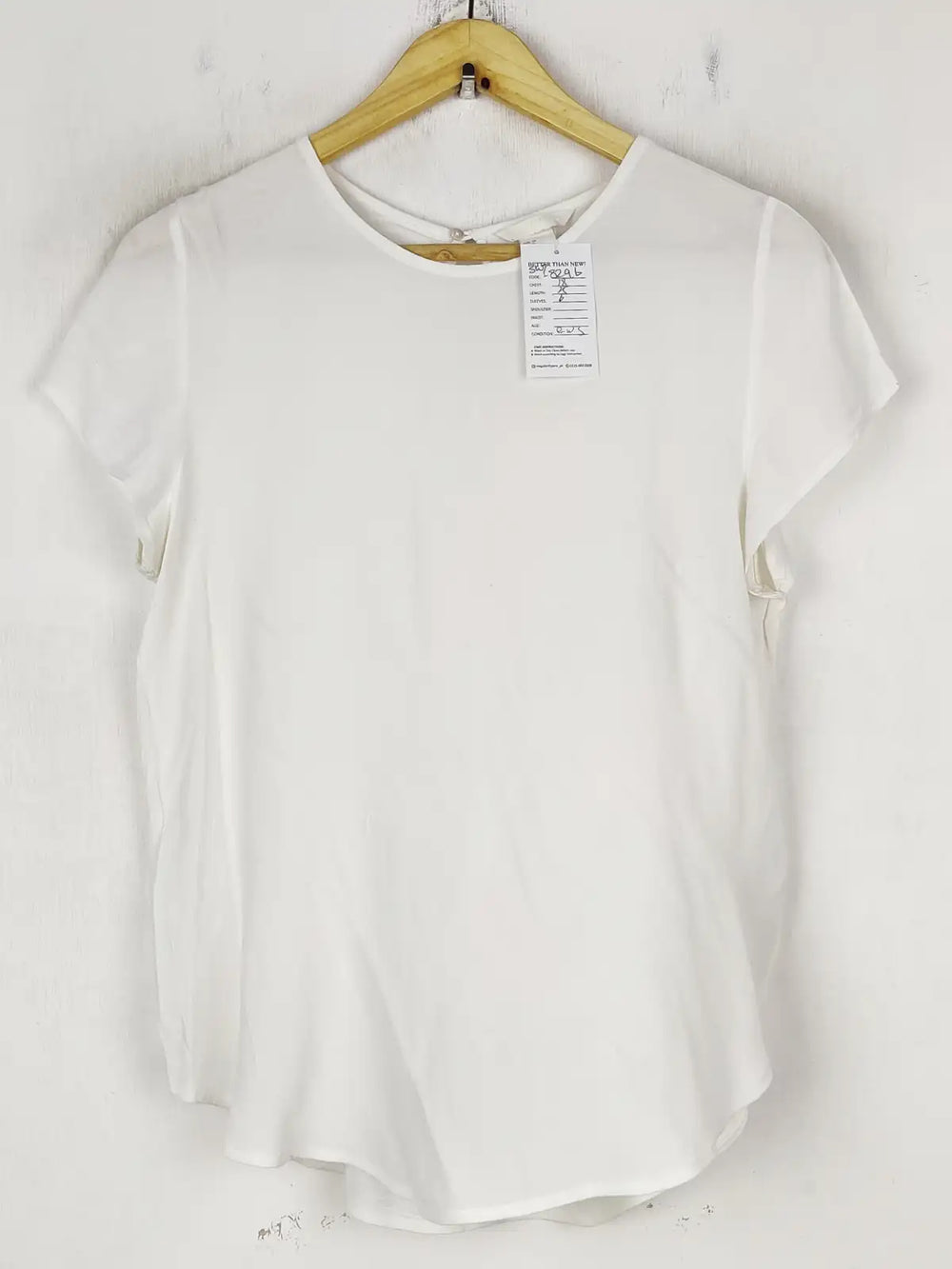 Buy online pre-used pre-loved 100% authentic & Original branded H&M (SWT-8296) available in Pakistan. Top international brands avilable.