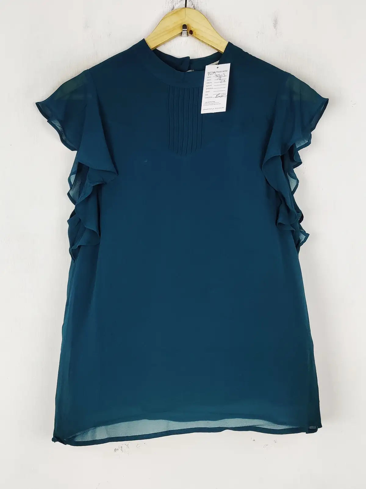 Buy online pre-used pre-loved 100% authentic & Original branded Oasis (SWT-8303) available in Pakistan. Top international brands avilable.