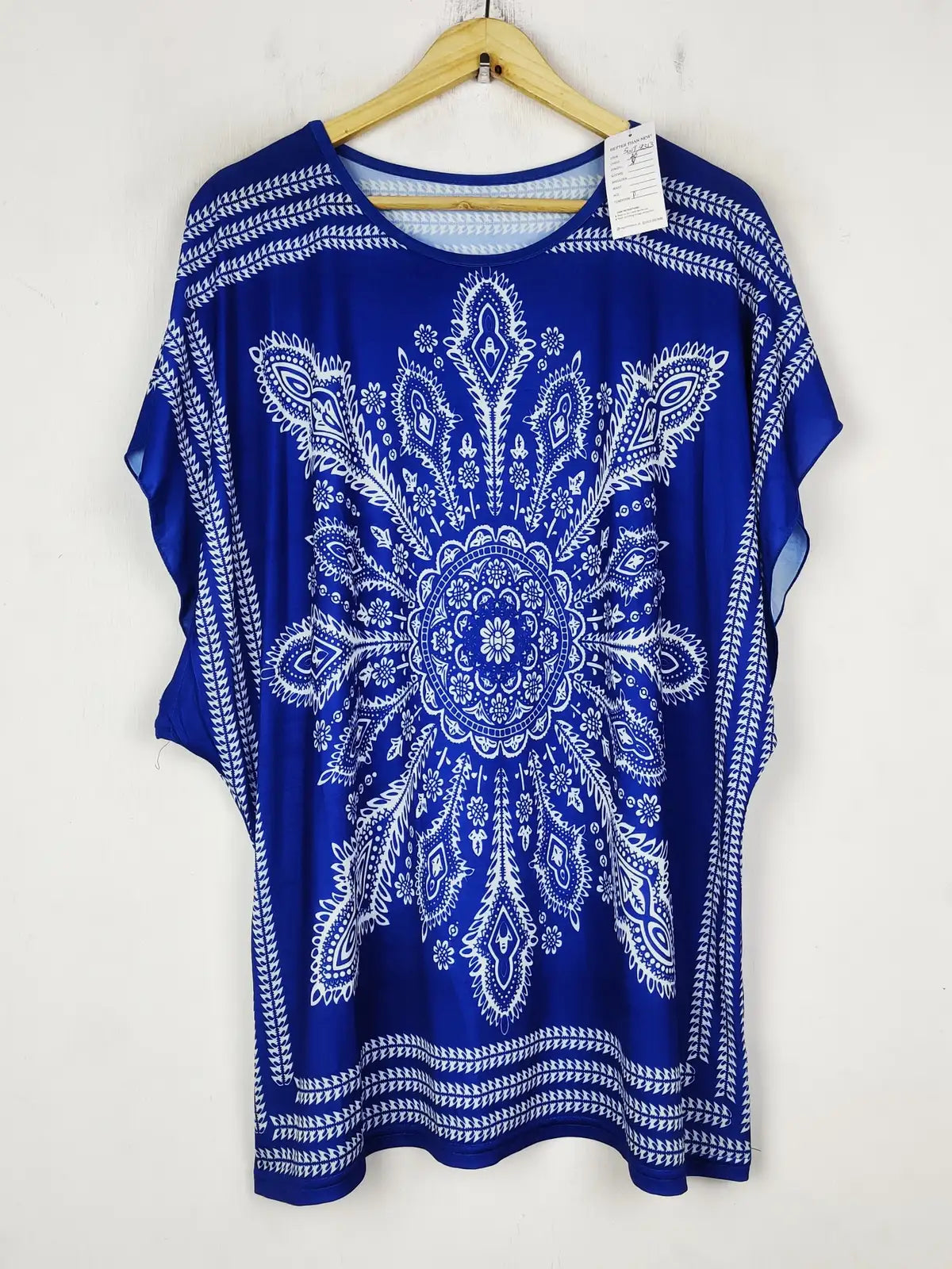 Buy online pre-used pre-loved 100% authentic & Original branded Unknown Brand (SWT-8313) available in Pakistan. Top international brands avilable.
