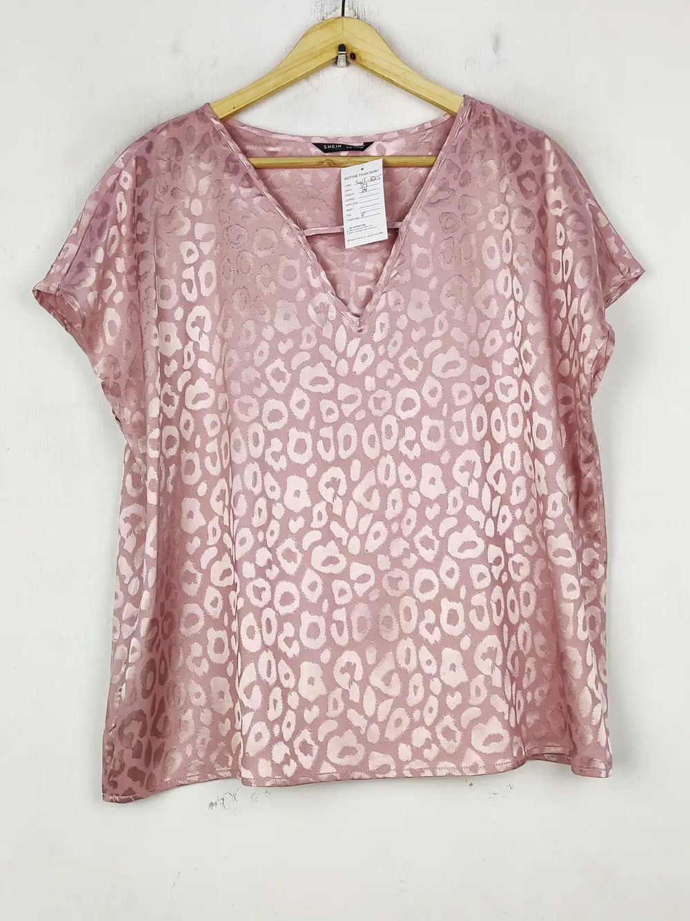 Buy online pre-used pre-loved 100% authentic & Original branded Shein (SWT-8315) available in Pakistan. Top international brands avilable.