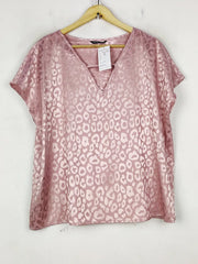 Buy online pre-used pre-loved 100% authentic & Original branded Shein (SWT-8315) available in Pakistan. Top international brands avilable.
