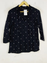 Buy online pre-used pre-loved 100% authentic & Original branded Marks & Spencer (SWT-8319) available in Pakistan. Top international brands avilable.