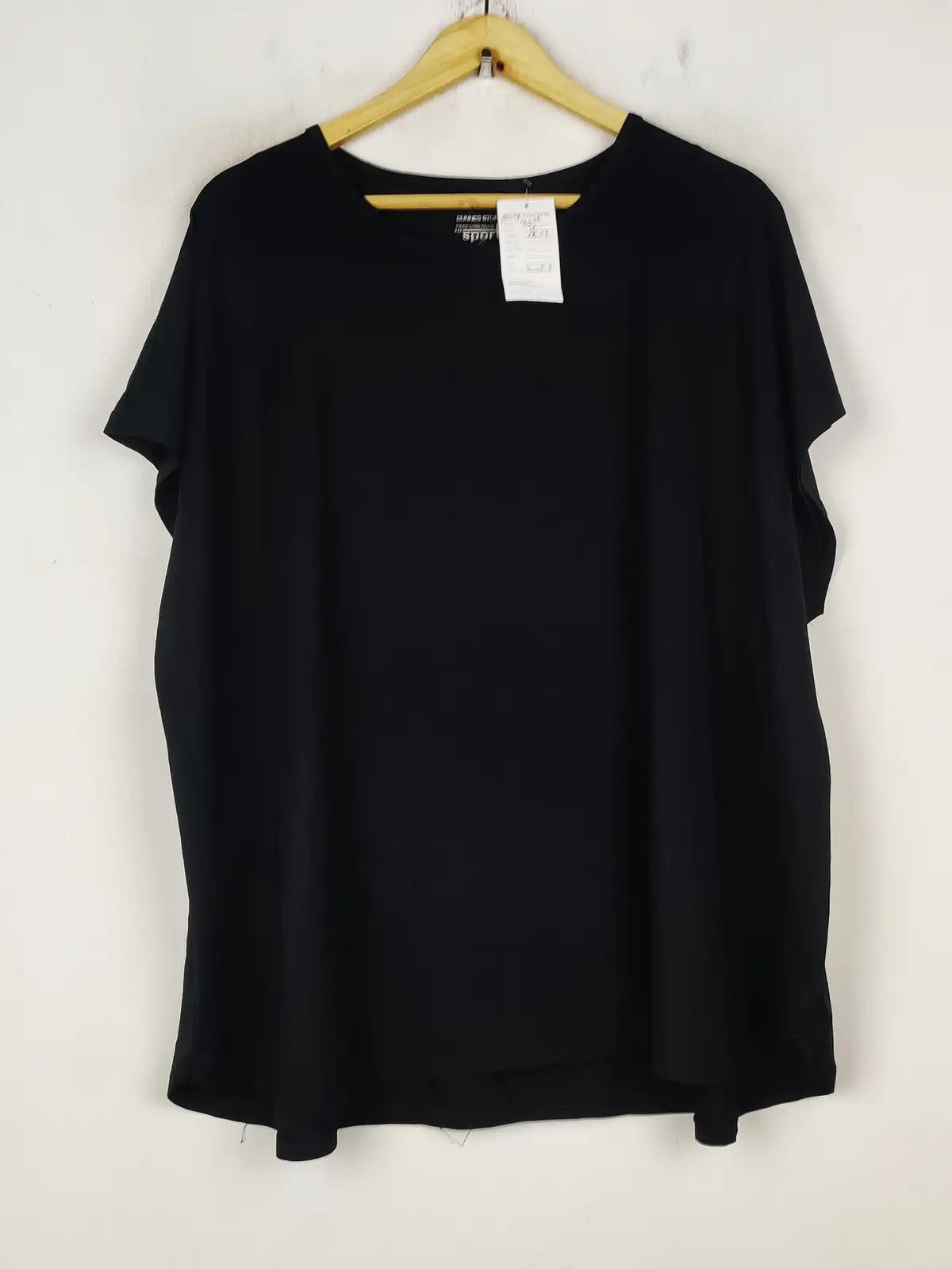 Buy online pre-used pre-loved 100% authentic & Original branded Dunnes Store (SWT-8322) available in Pakistan. Top international brands avilable.
