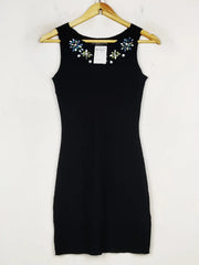 Buy online pre-used pre-loved 100% authentic & Original branded Top Shop (SWT-8341) available in Pakistan. Top international brands avilable.