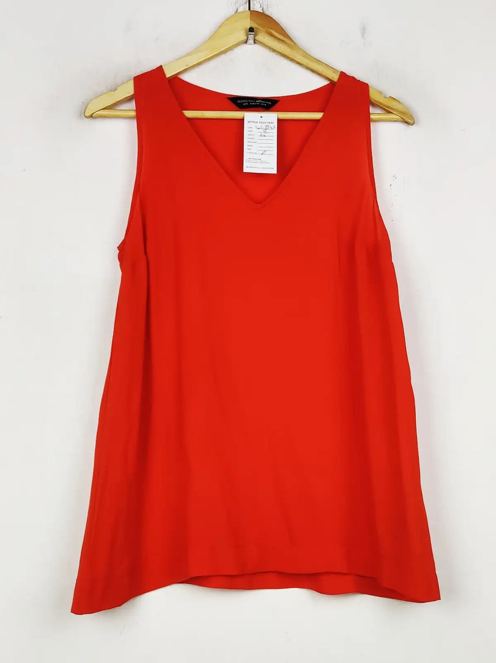 Buy online pre-used pre-loved 100% authentic & Original branded Dorothy Perkins (SWT-8347) available in Pakistan. Top international brands avilable.