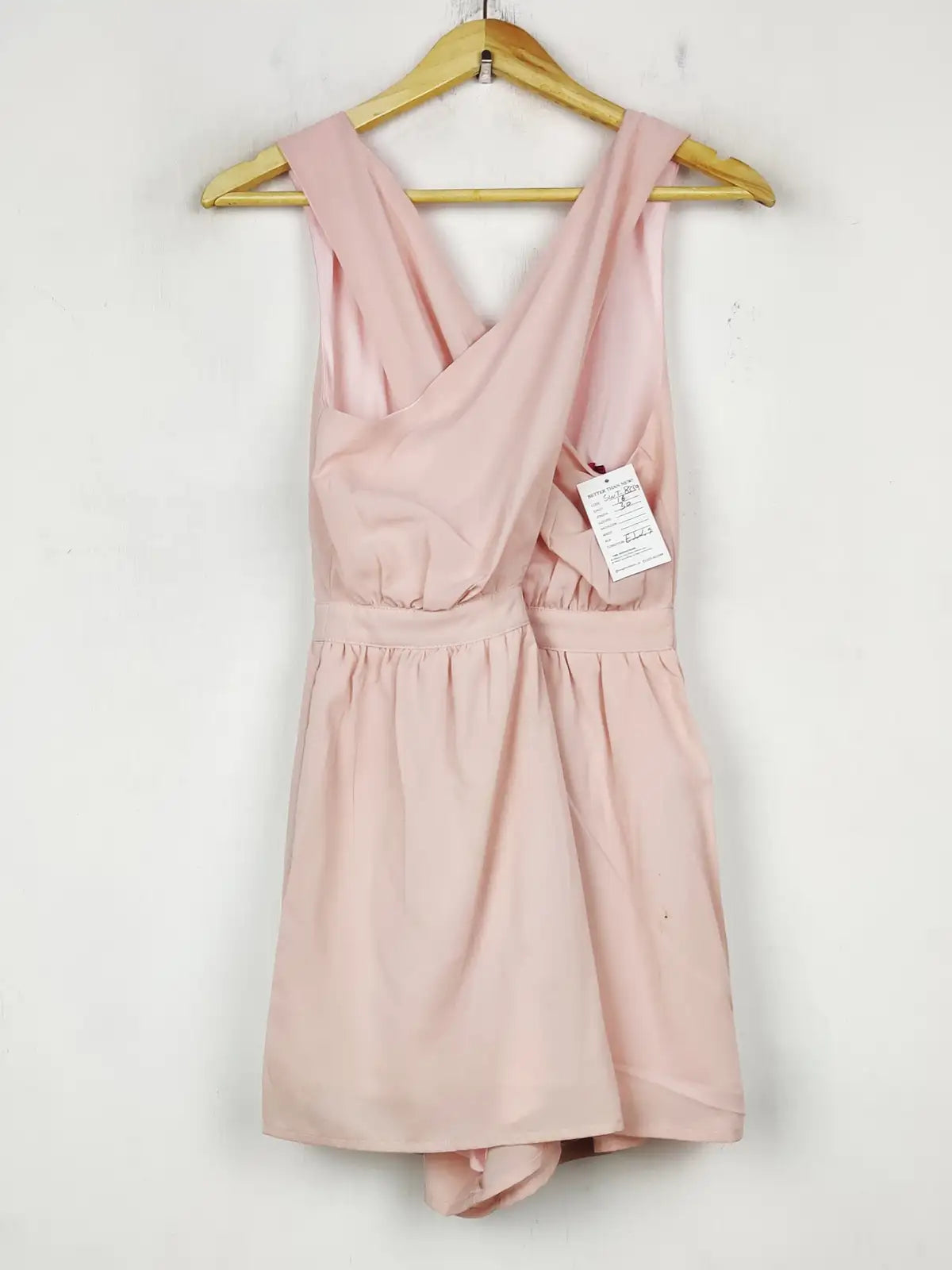 Buy online pre-used pre-loved 100% authentic & Original branded Boohoo (SWT-8359) available in Pakistan. Top international brands avilable.