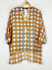 Buy online pre-used pre-loved 100% authentic & Original branded Zara (SWT-8418) available in Pakistan. Top international brands avilable.
