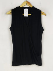 Buy online pre-used pre-loved 100% authentic & Original branded Dorothy Perkins (SWT-8423) available in Pakistan. Top international brands avilable.