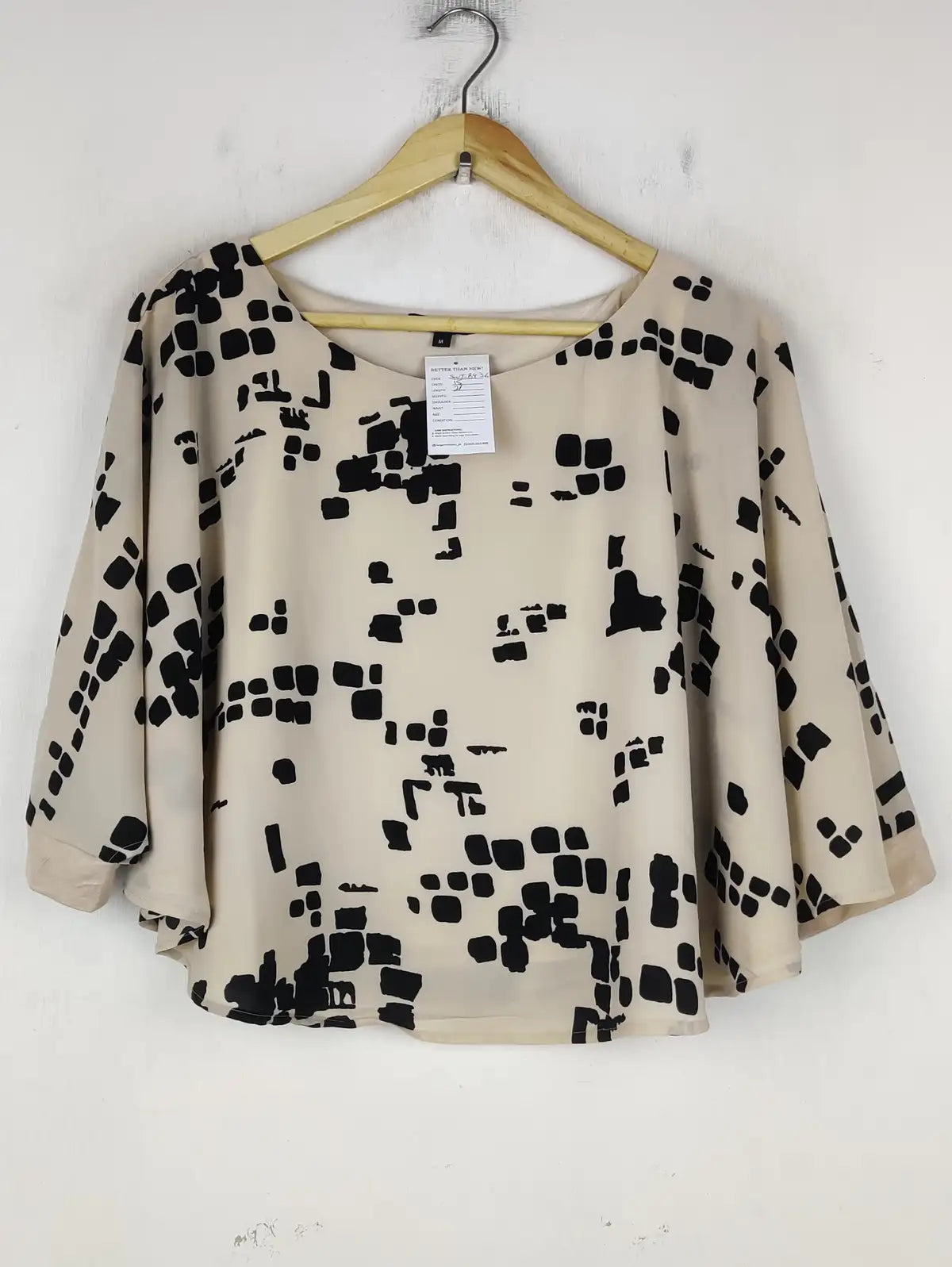Buy online pre-used pre-loved 100% authentic & Original branded Wardrobe (SWT-8436) available in Pakistan. Top international brands avilable.