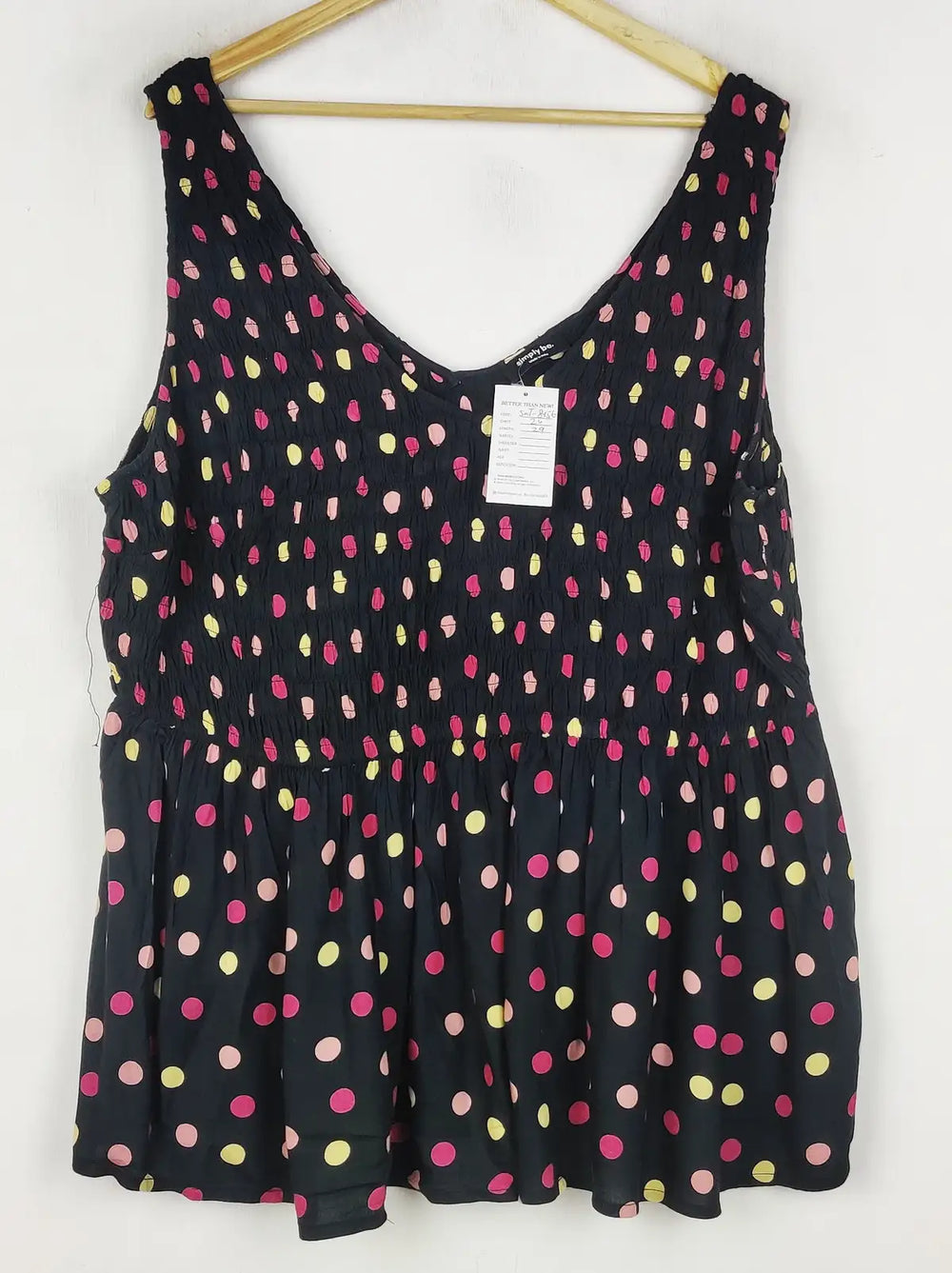 Buy online pre-used pre-loved 100% authentic & Original branded Simply Be (SWT-8456) available in Pakistan. Top international brands avilable.