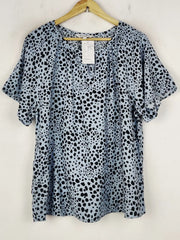 Buy online pre-used pre-loved 100% authentic & Original branded Bonmarche (SWT-8458) available in Pakistan. Top international brands avilable.