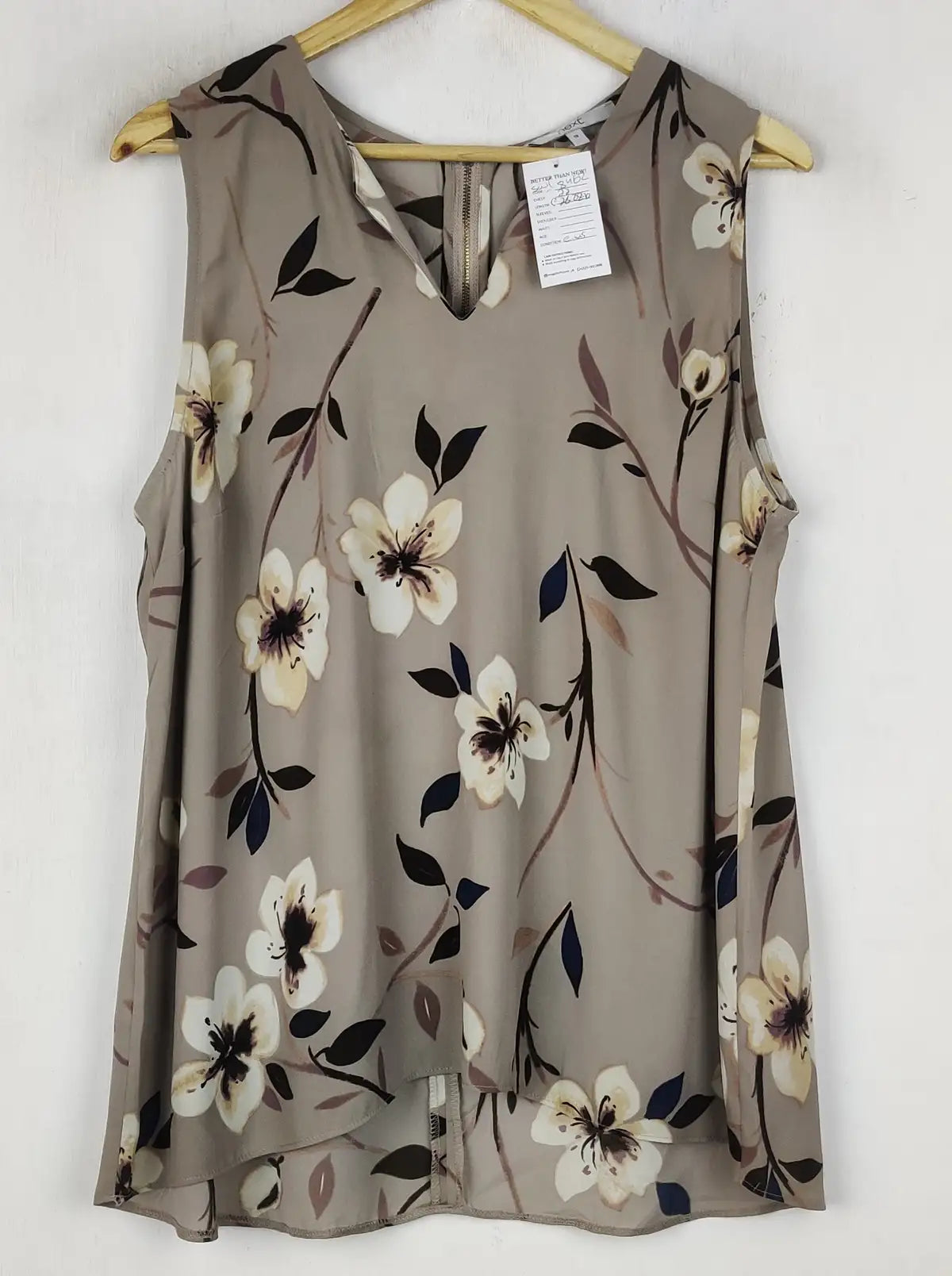 Buy online pre-used pre-loved 100% authentic & Original branded Next (SWT-8462) available in Pakistan. Top international brands avilable.