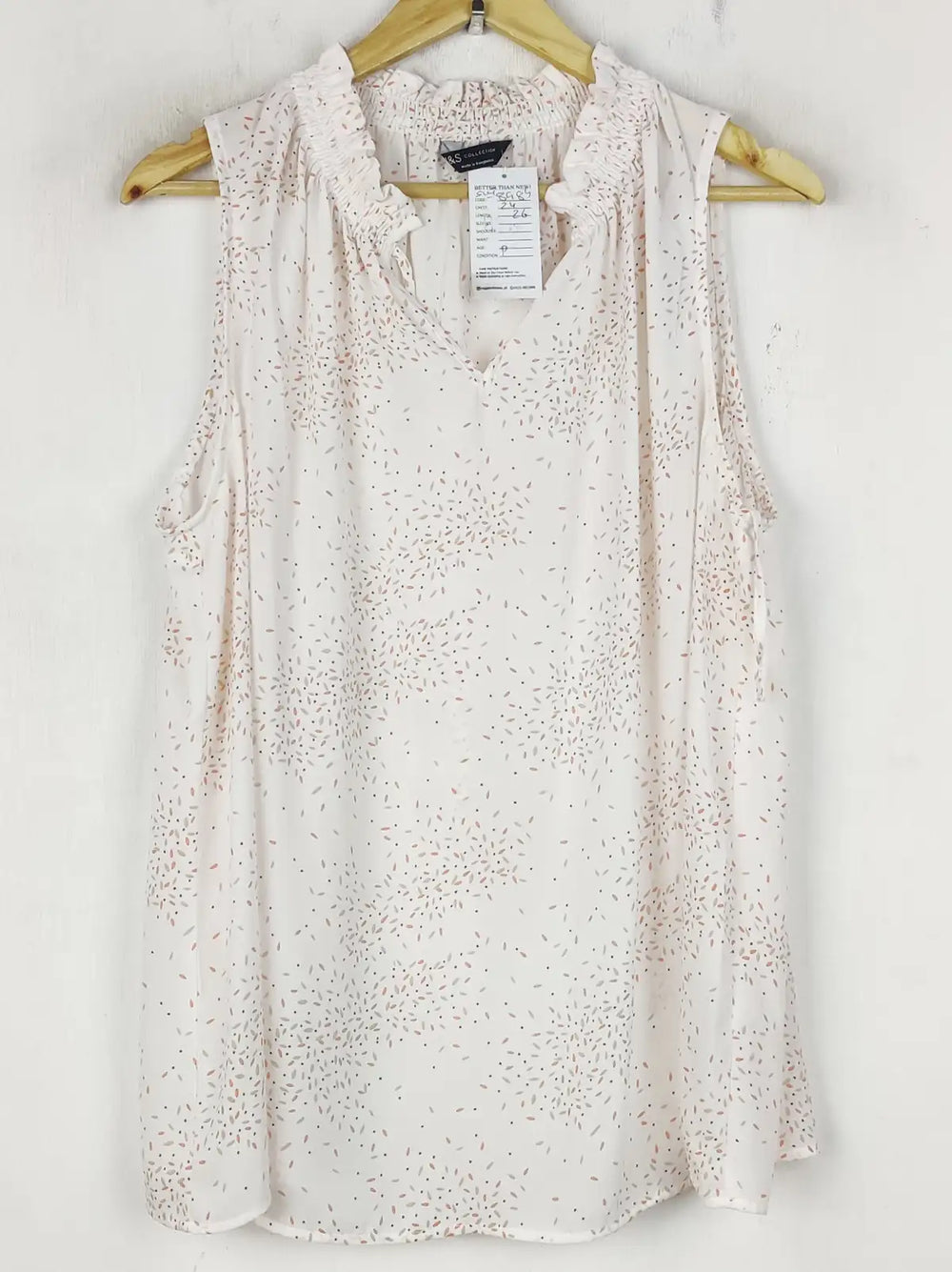 Buy online pre-used pre-loved 100% authentic & Original branded Marks & Spencer (SWT-8484) available in Pakistan. Top international brands avilable.