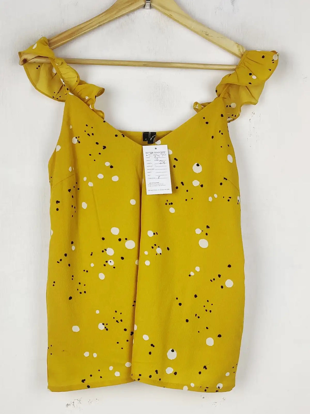 Buy online pre-used pre-loved 100% authentic & Original branded Vero Moda (SWT-8490) available in Pakistan. Top international brands avilable.