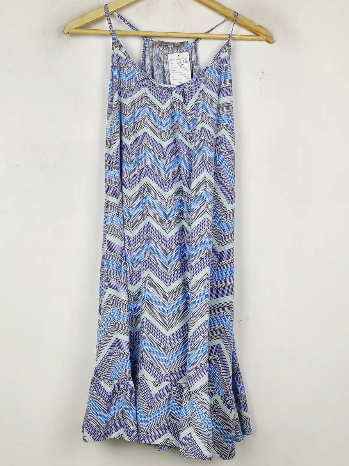 Buy online pre-used pre-loved 100% authentic & Original branded Marks & Spencer (SWT-8493) available in Pakistan. Top international brands avilable.
