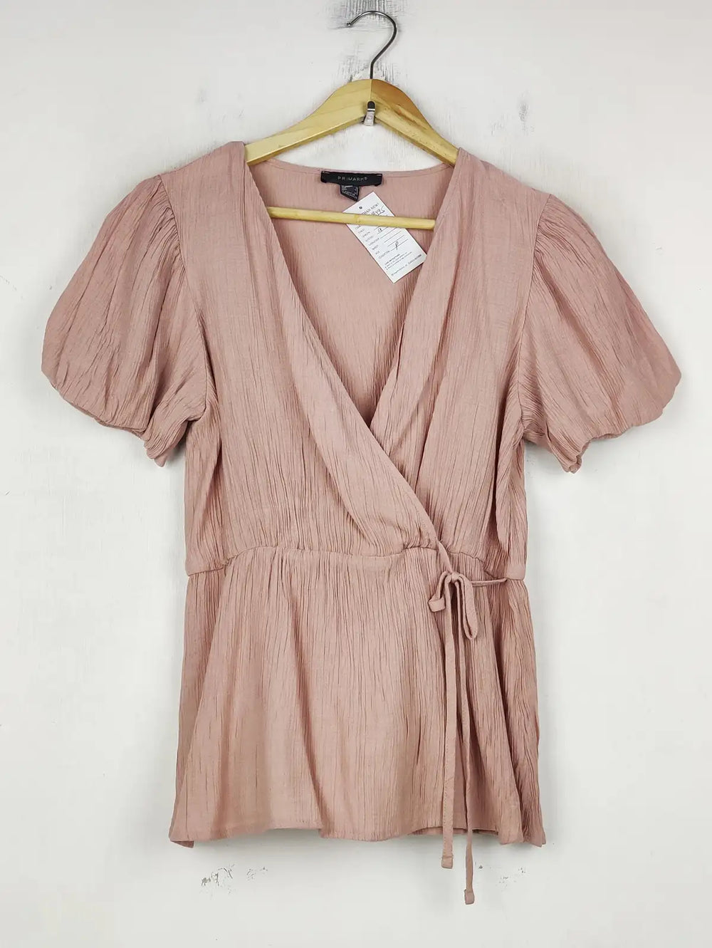 Buy online pre-used pre-loved 100% authentic & Original branded Primark (SWT-8495) available in Pakistan. Top international brands avilable.