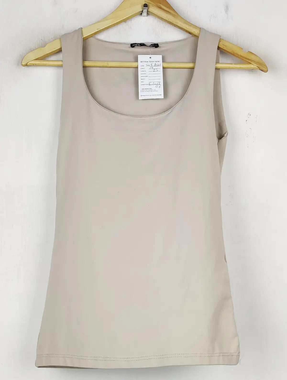 Buy online pre-used pre-loved 100% authentic & Original branded Zara (SWT-8501) available in Pakistan. Top international brands avilable.