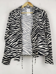 Buy online pre-used pre-loved 100% authentic & Original branded Primark (SWT-8505) available in Pakistan. Top international brands avilable.
