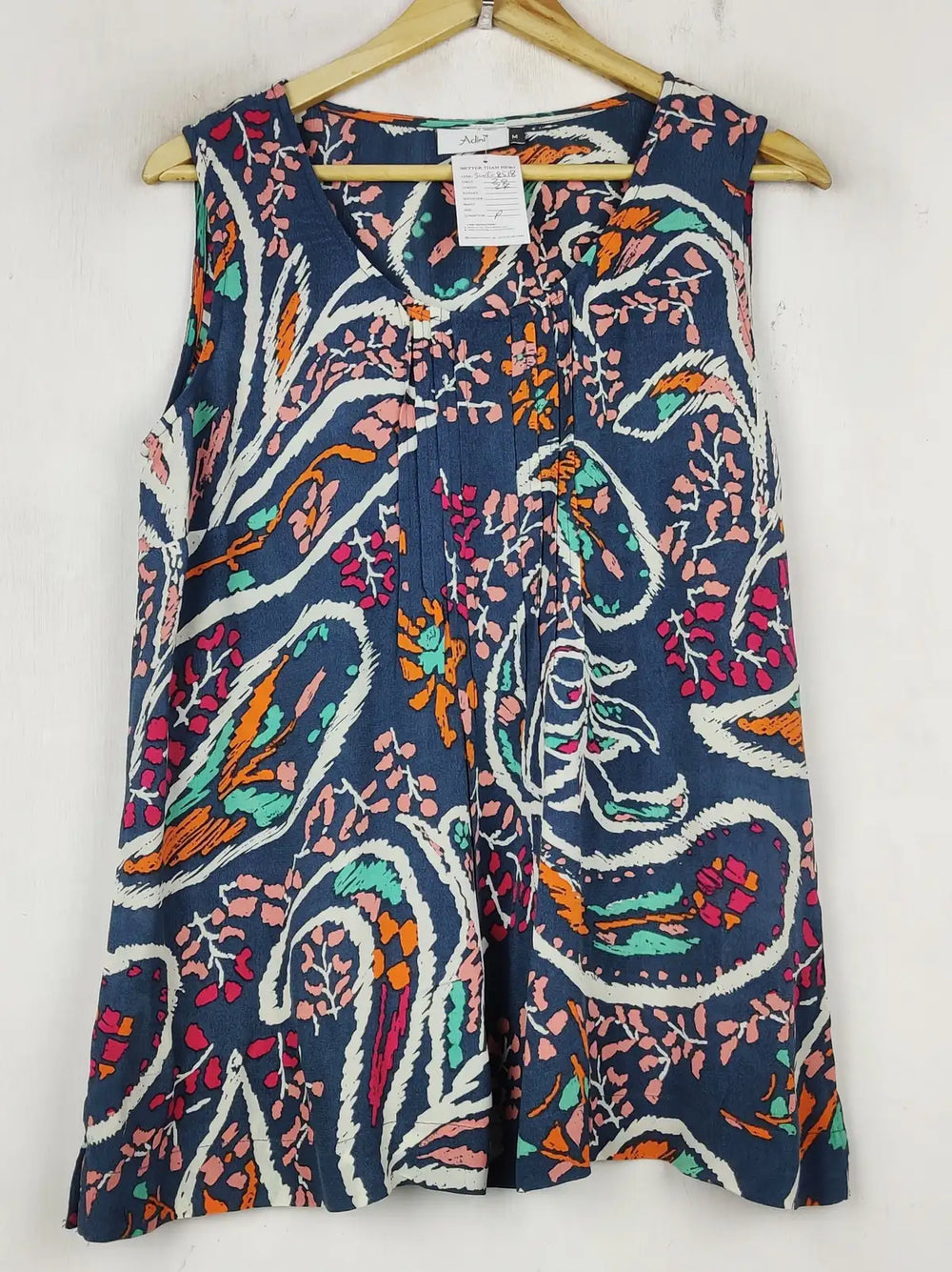 Buy online pre-used pre-loved 100% authentic & Original branded Adini (SWT-8518) available in Pakistan. Top international brands avilable.