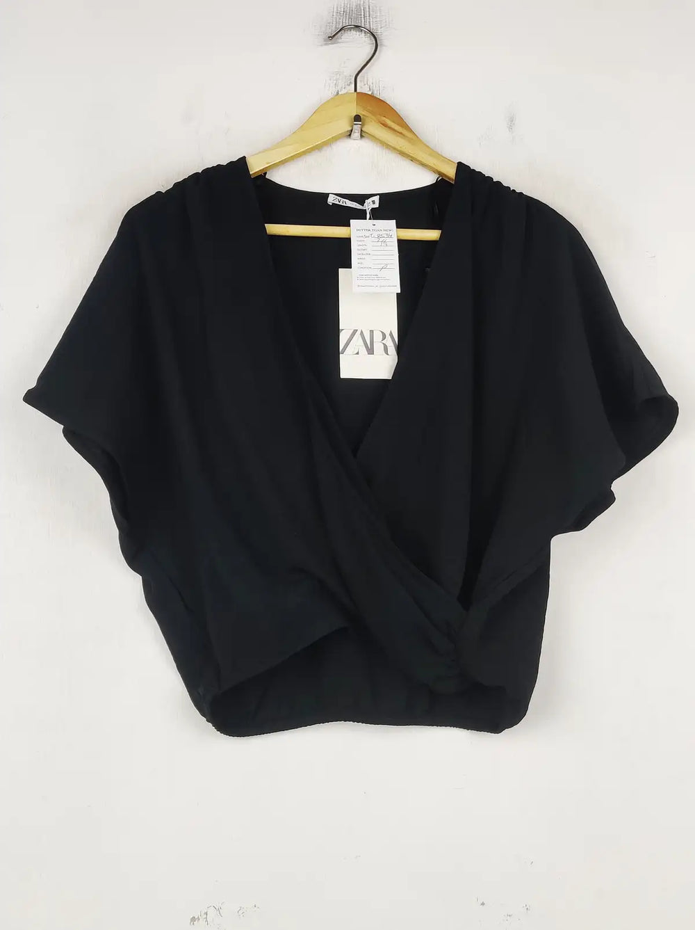 Buy online pre-used pre-loved 100% authentic & Original branded Zara (SWT-8534) available in Pakistan. Top international brands avilable.