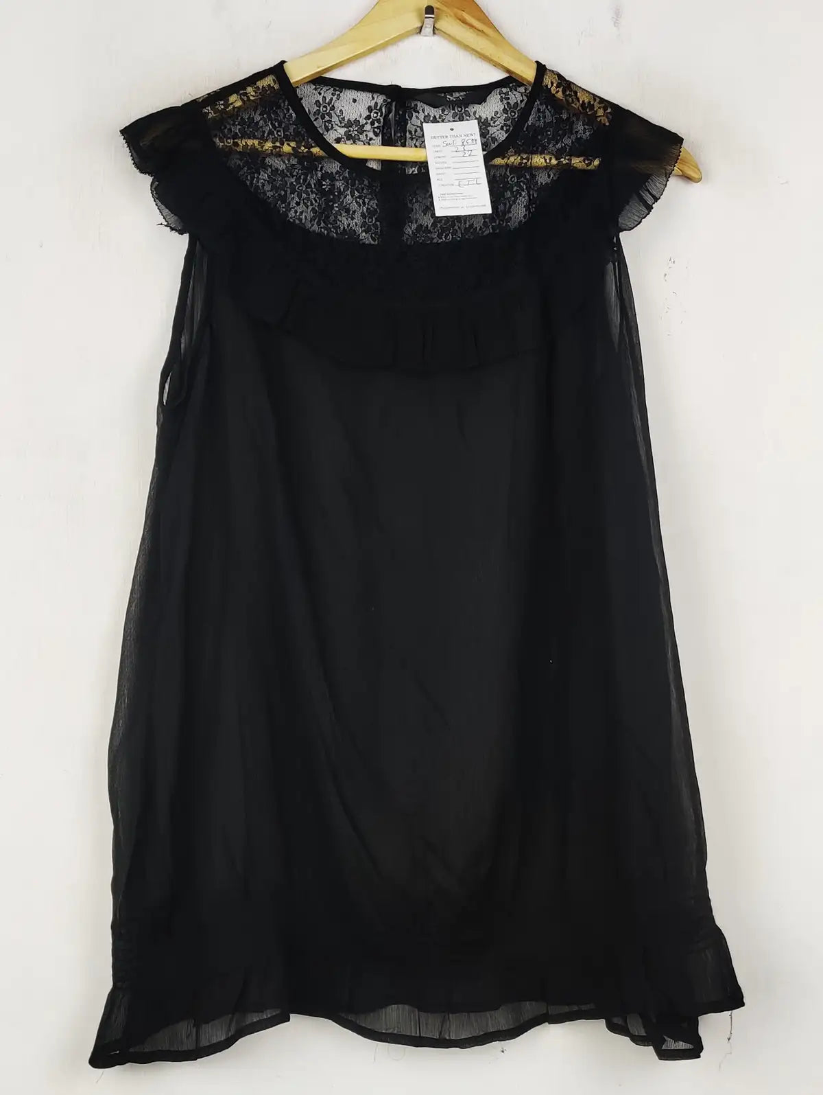 Buy online pre-used pre-loved 100% authentic & Original branded F&F (SWT-8539) available in Pakistan. Top international brands avilable.