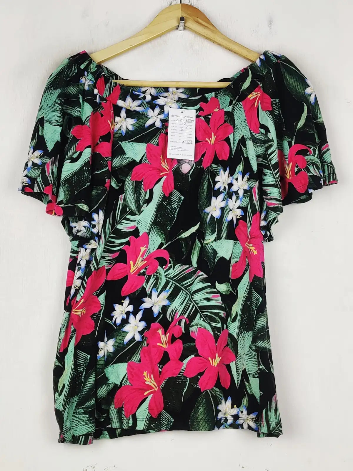 Buy online pre-used pre-loved 100% authentic & Original branded F&F (SWT-8540) available in Pakistan. Top international brands avilable.
