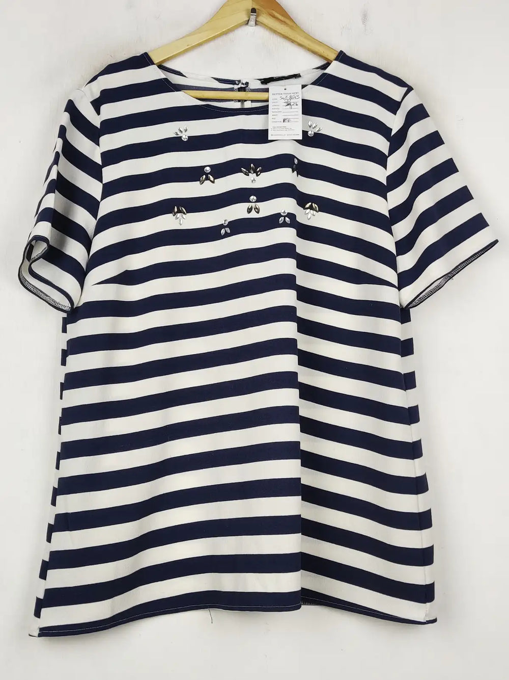 Buy online pre-used pre-loved 100% authentic & Original branded George (SWT-8543) available in Pakistan. Top international brands avilable.